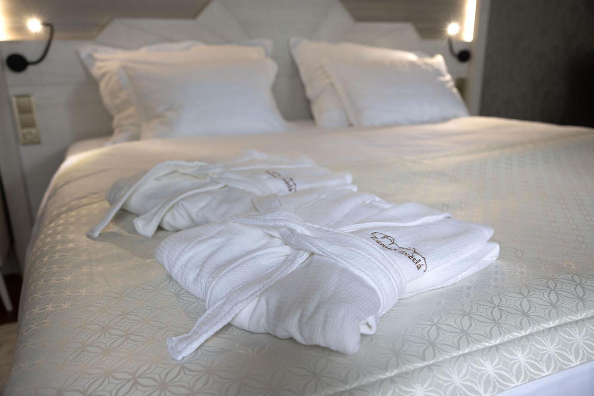 Zamek Svetla Nad Sazavou Hotel ภายนอก รูปภาพ