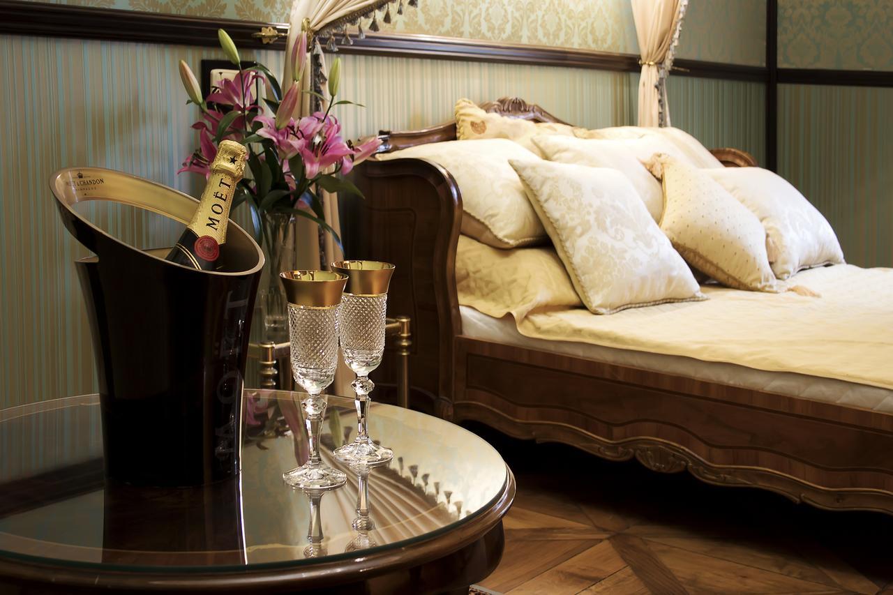 Zamek Svetla Nad Sazavou Hotel ภายนอก รูปภาพ